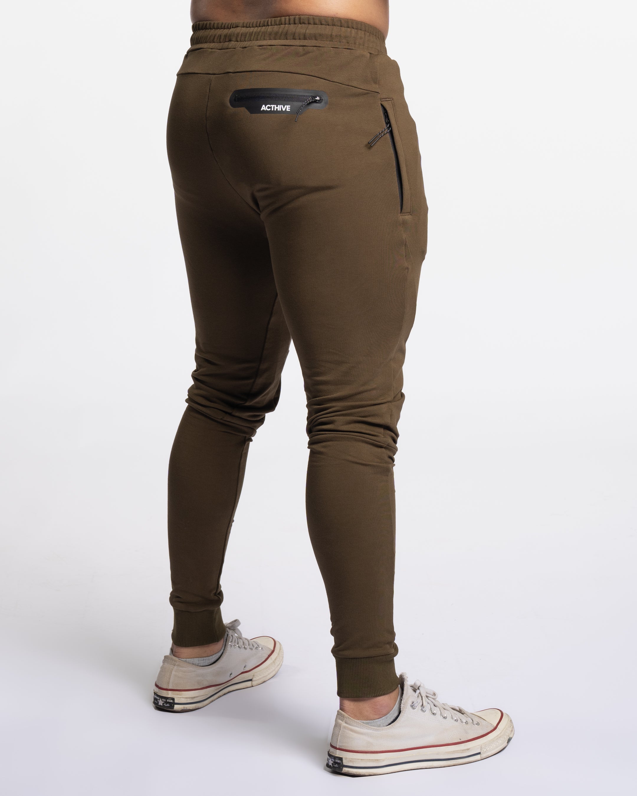 Elite jogger deals